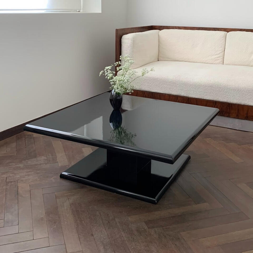 Gloss Black Finish